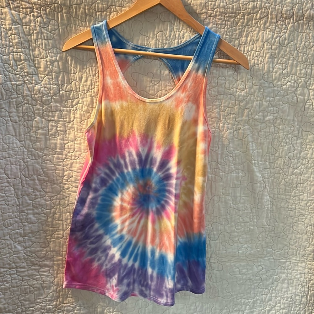 Zyia Hendrix twist tank. Size XS